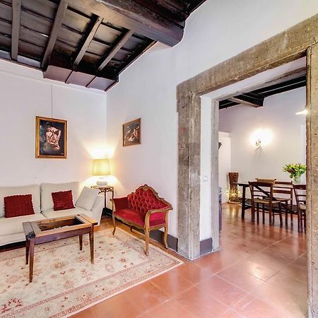 120 m² dengan 2 bilik tidur dan 1 bilik mandi peribadi di Navona Rome Luaran gambar