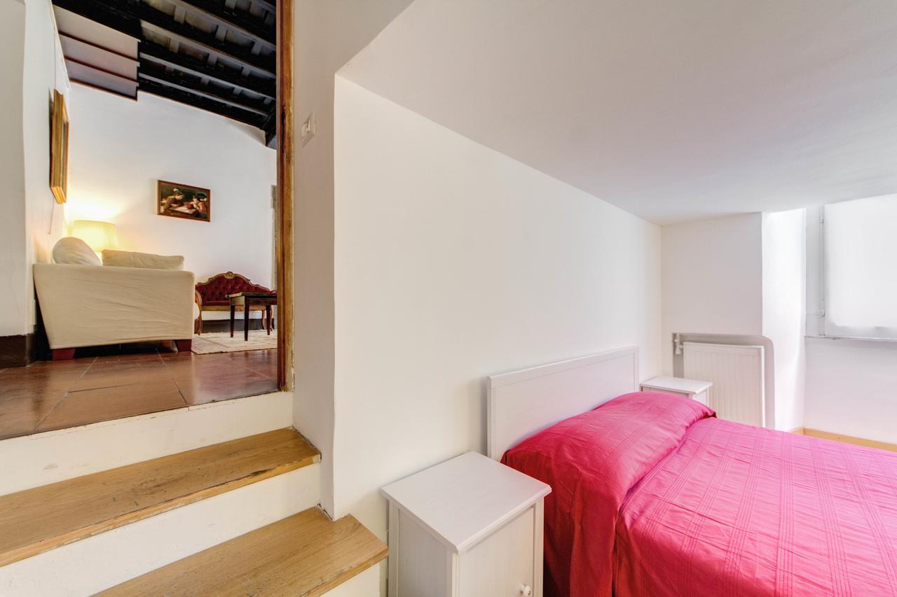 120 m² dengan 2 bilik tidur dan 1 bilik mandi peribadi di Navona Rome Luaran gambar