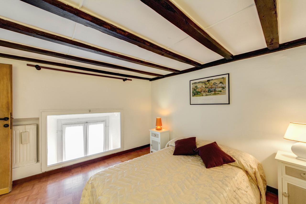 120 m² dengan 2 bilik tidur dan 1 bilik mandi peribadi di Navona Rome Luaran gambar